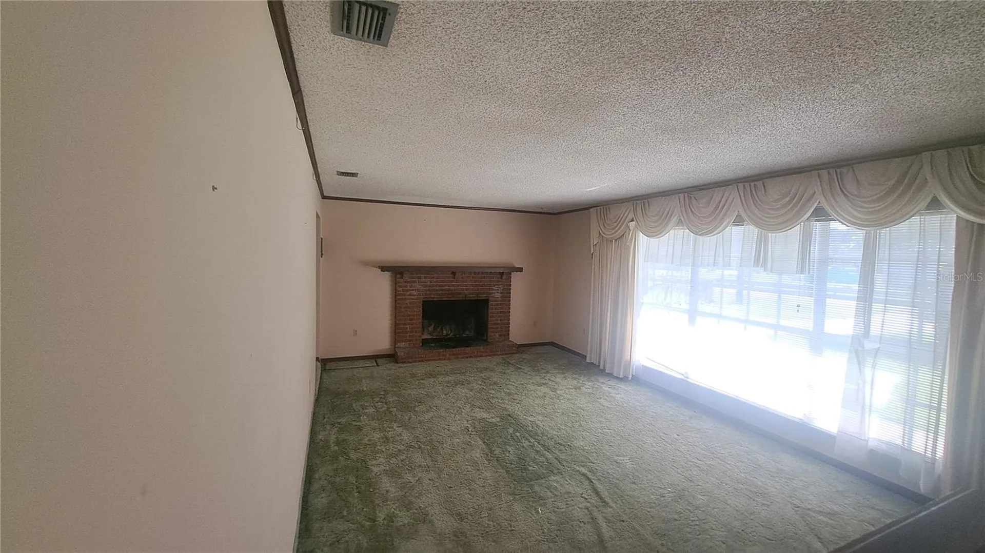1426 Kingston Avenue Orlando FL 32807