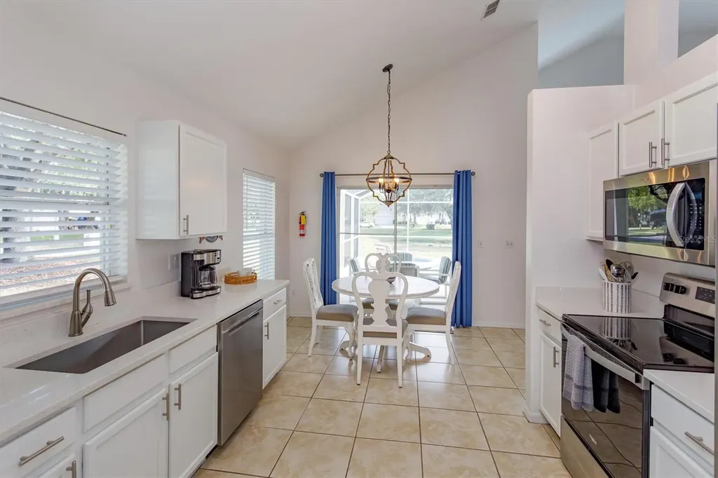 128 Wall Avenue Davenport FL 33896