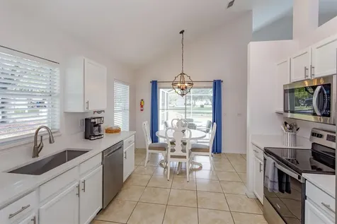 128 Wall Avenue Davenport FL 33896