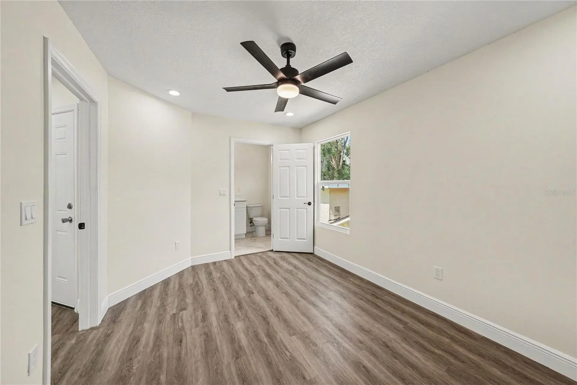 701 E Hollywood Street Tampa FL 33604