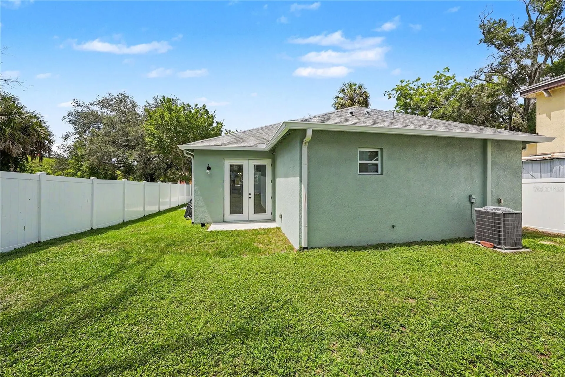 701 E Hollywood Street Tampa FL 33604