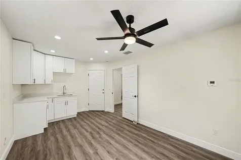 701 E Hollywood Street Tampa FL 33604