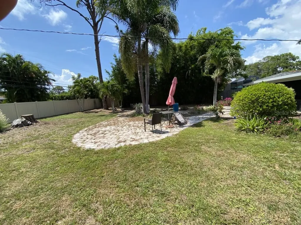 828 Nokomis Avenue S Venice FL 34285