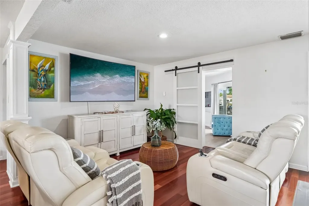 4379 44th Street S St Petersburg FL 33711