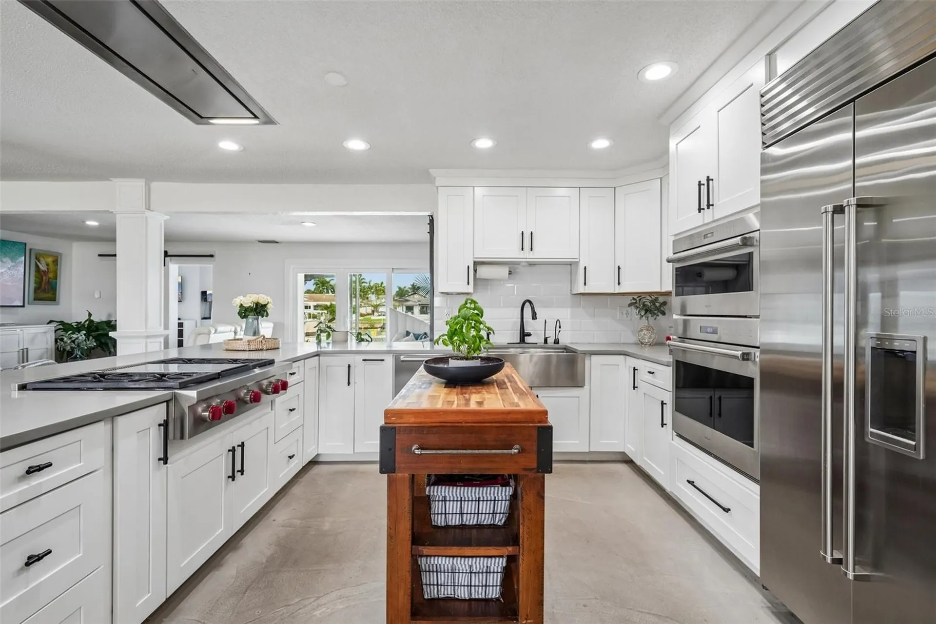 4379 44th Street S St Petersburg FL 33711