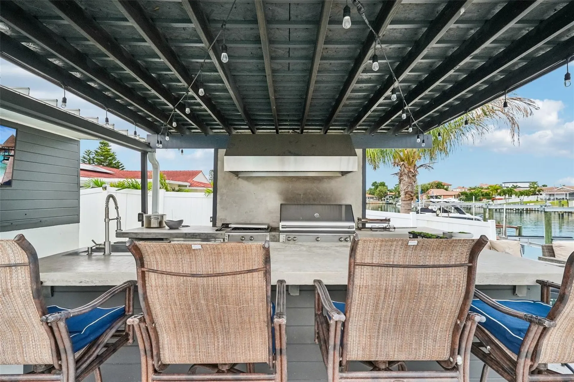 4379 44th Street S St Petersburg FL 33711