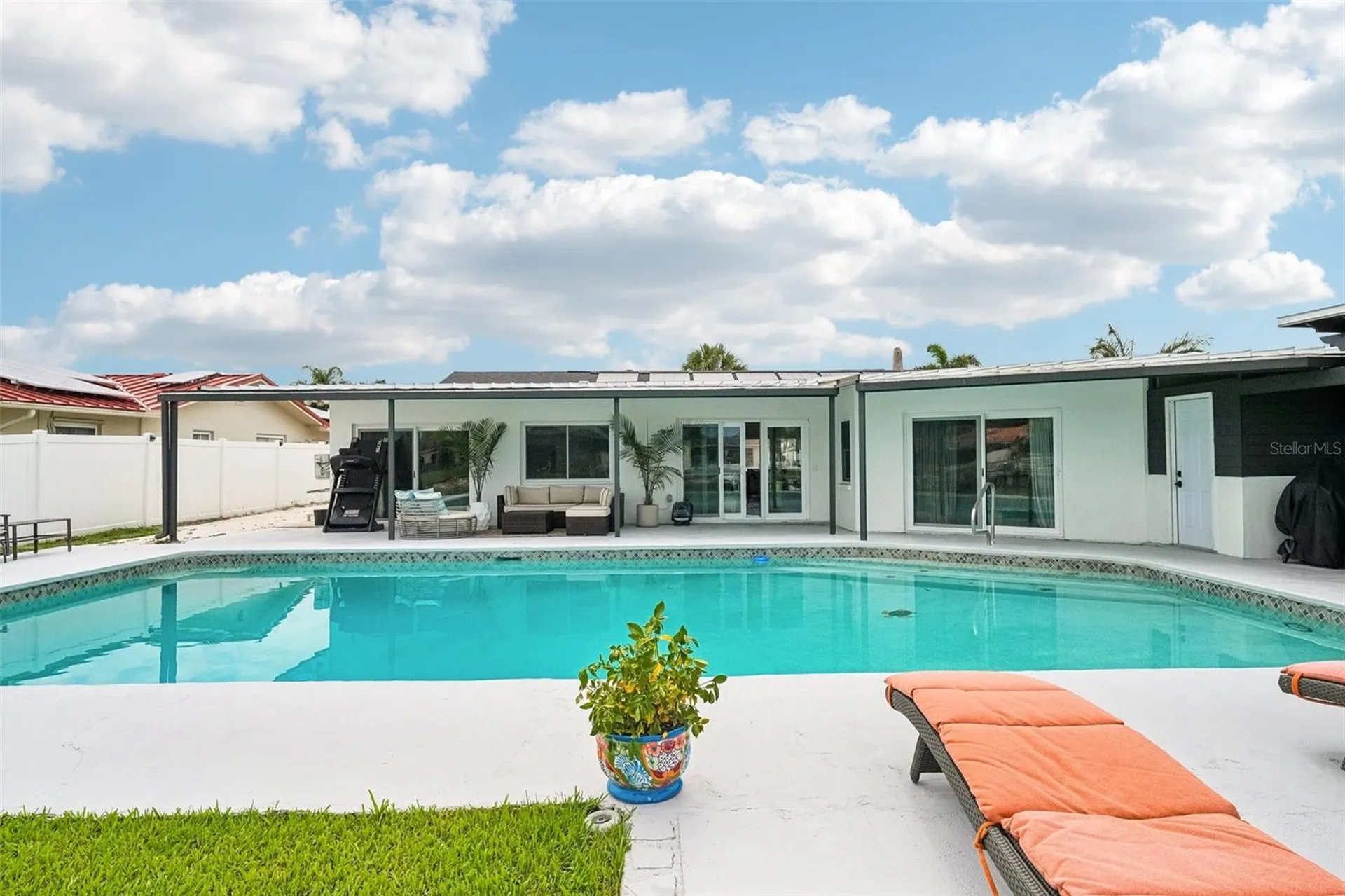 4379 44th Street S St Petersburg FL 33711