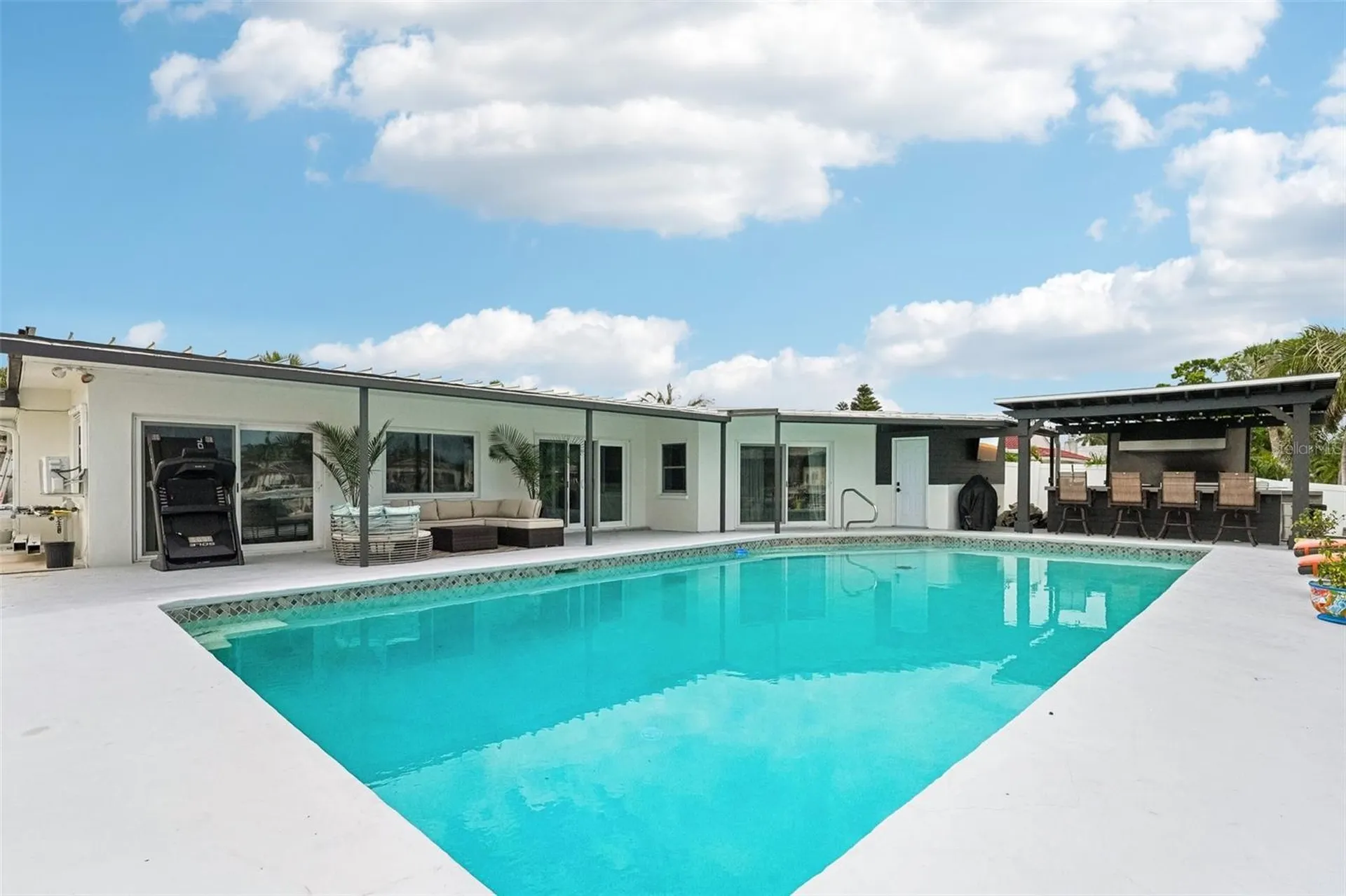 4379 44th Street S St Petersburg FL 33711