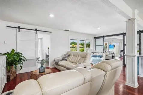4379 44th Street S St Petersburg FL 33711