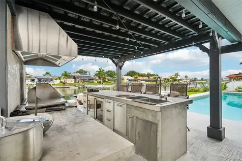 4379 44th Street S St Petersburg FL 33711