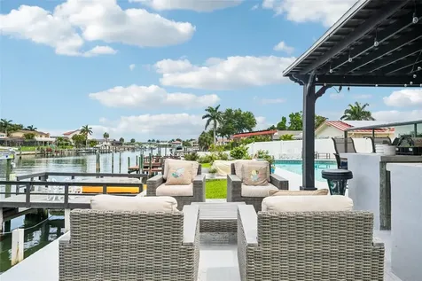 4379 44th Street S St Petersburg FL 33711