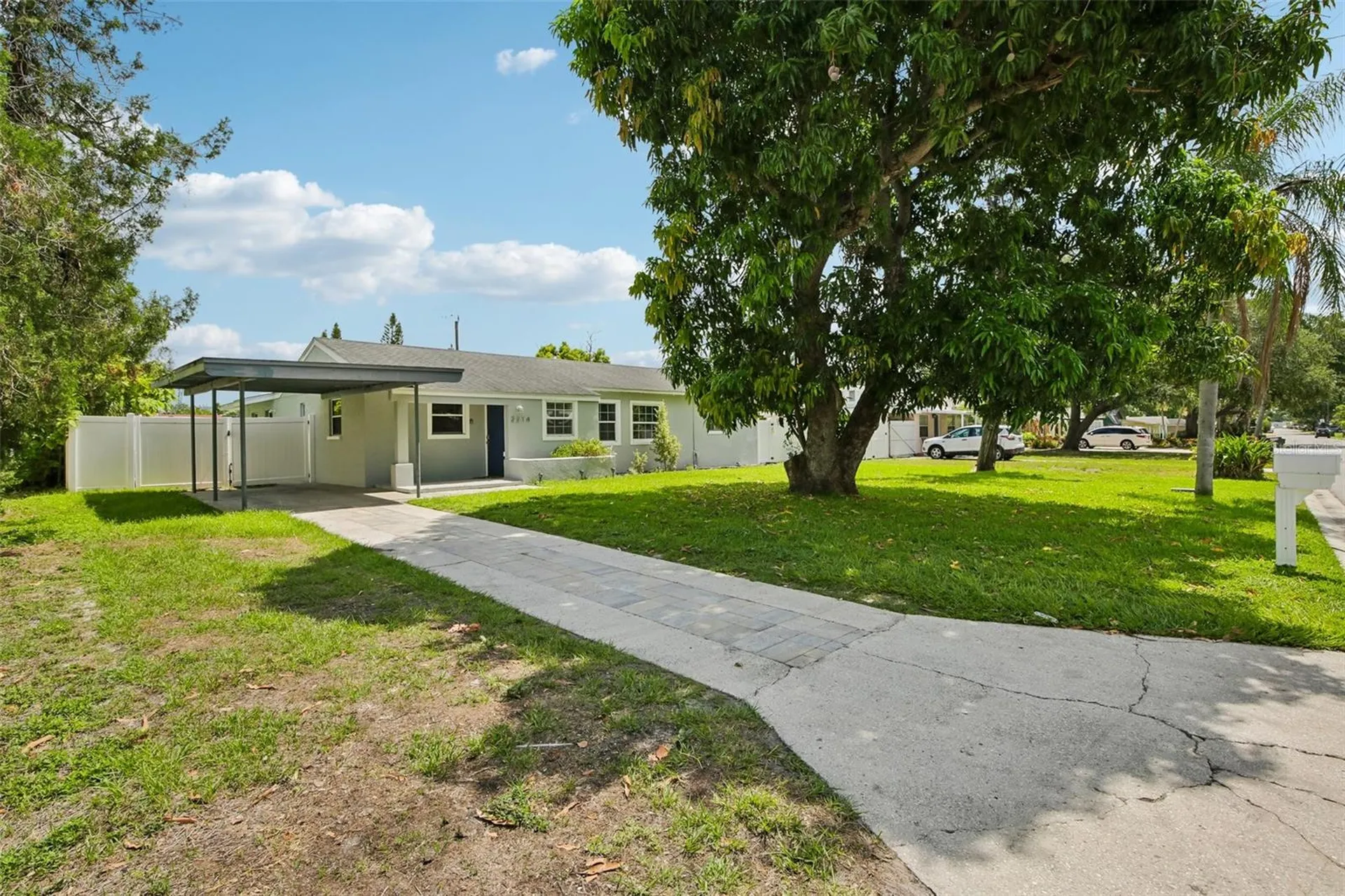 2214 23rd Avenue W Bradenton FL 34205