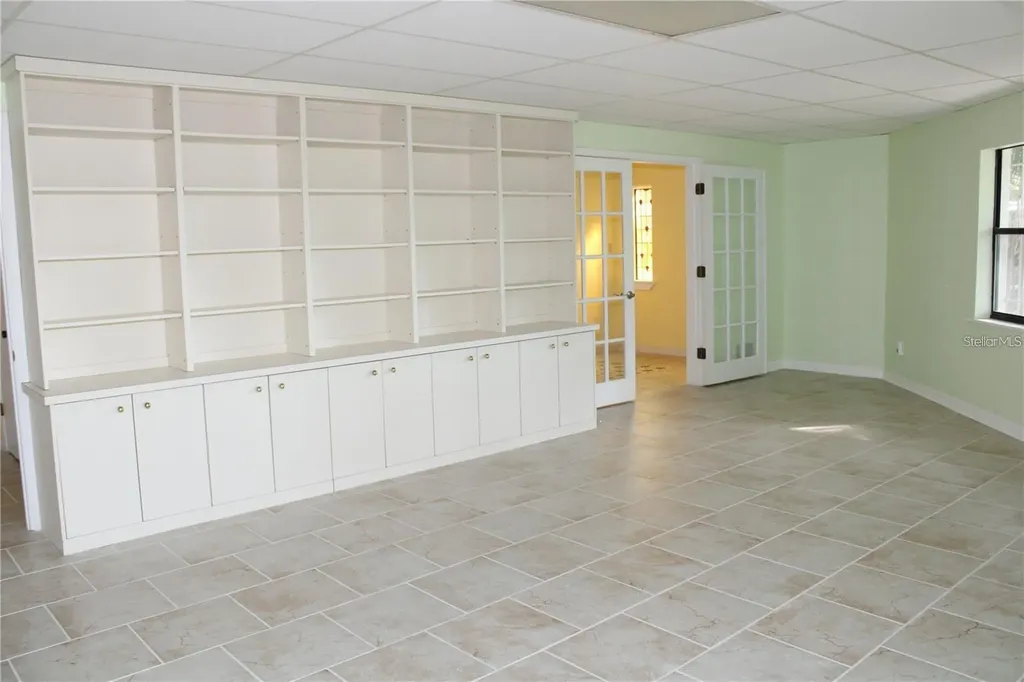 5828 Oakhurst Drive Seminole FL 33772