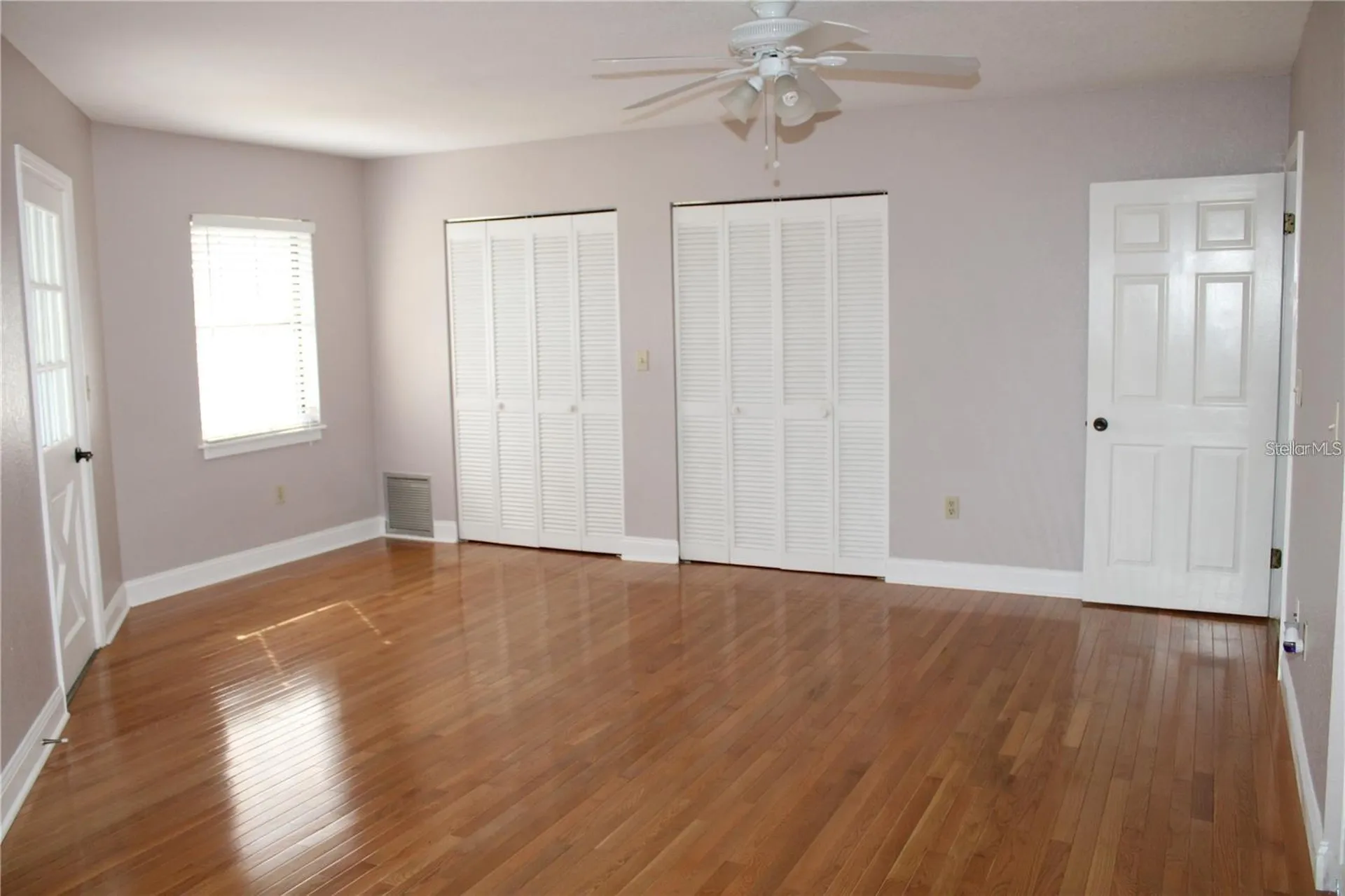 5828 Oakhurst Drive Seminole FL 33772