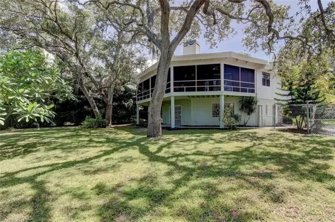 5828 Oakhurst Drive Seminole FL 33772