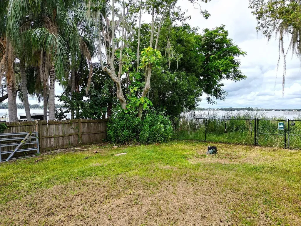 31 Sunset Circle Lake Alfred FL 33850