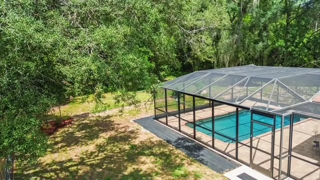 6057 Knollwood Drive Dade City FL 33523