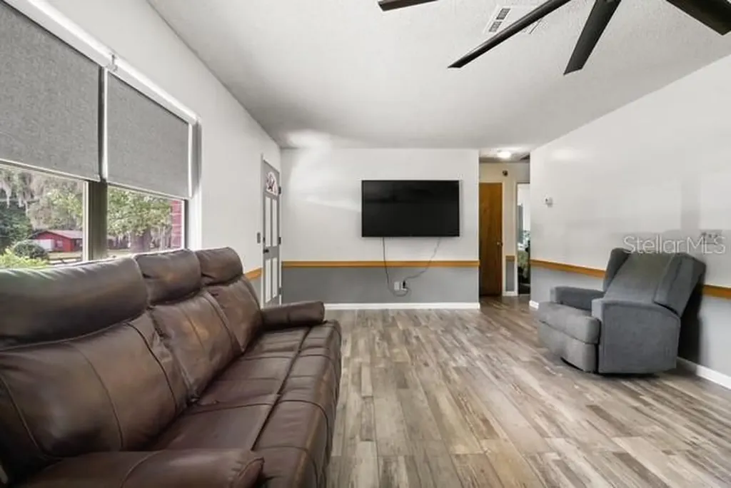 6057 Knollwood Drive Dade City FL 33523