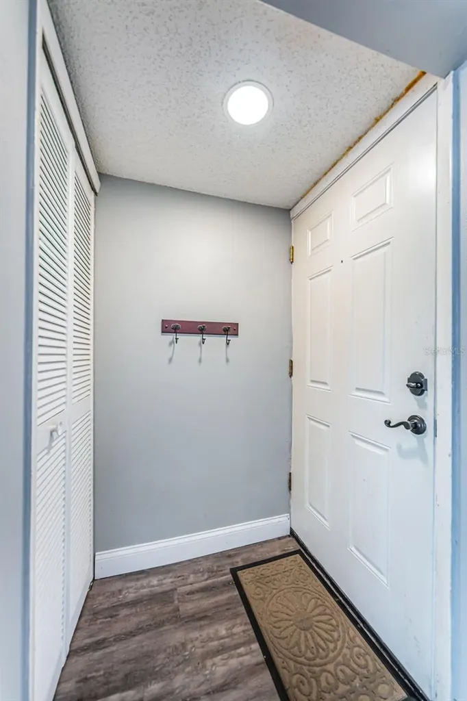 2971 Estancia Boulevard Clearwater FL 33761