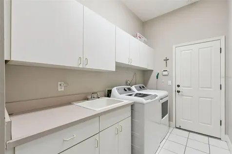 241 Meadow Bay Court Lake Mary FL 32746