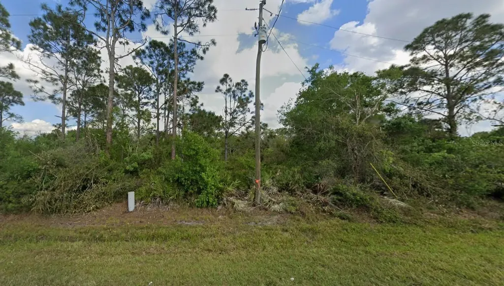10234 N Center Avenue Okeechobee FL 34972