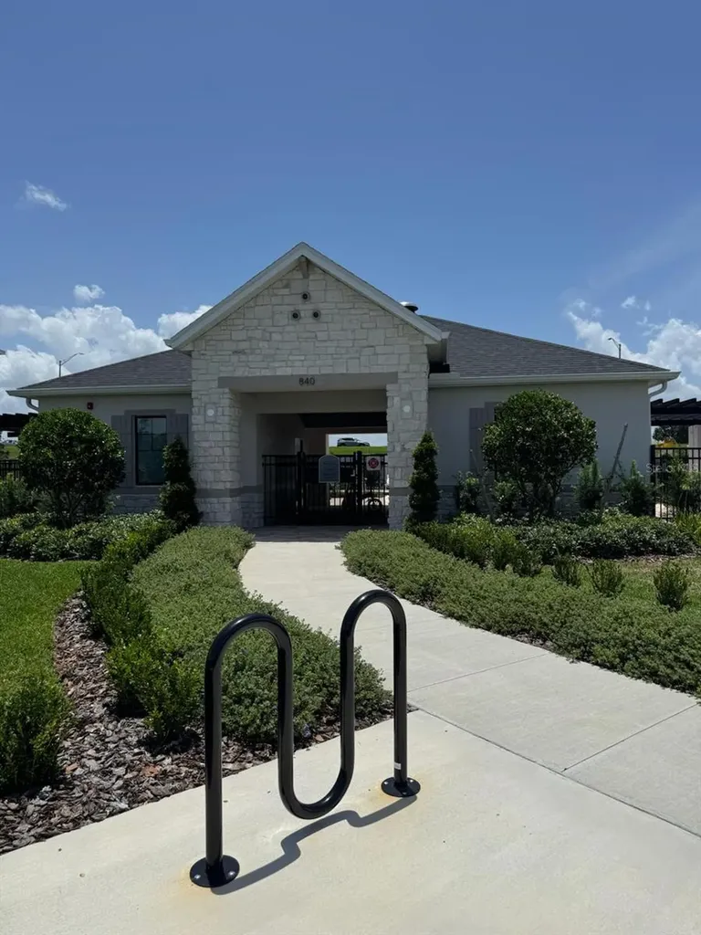 564 Pothos Street Apopka FL 32703