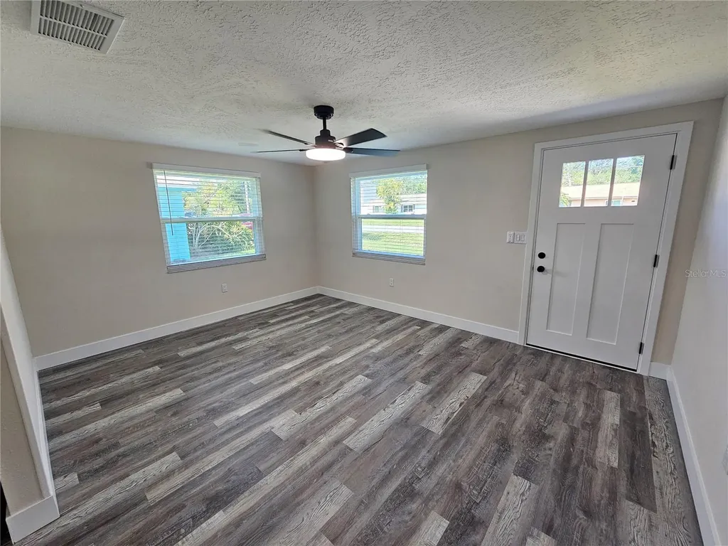 4843 Camphor Avenue Sarasota FL 34231