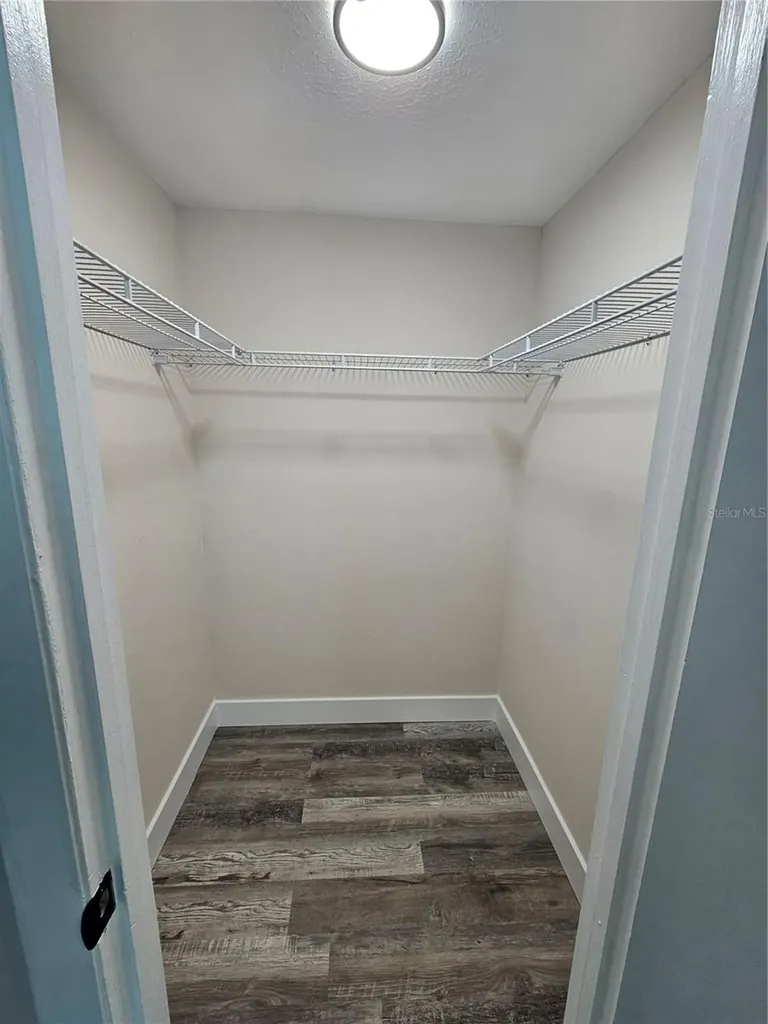 4843 Camphor Avenue Sarasota FL 34231
