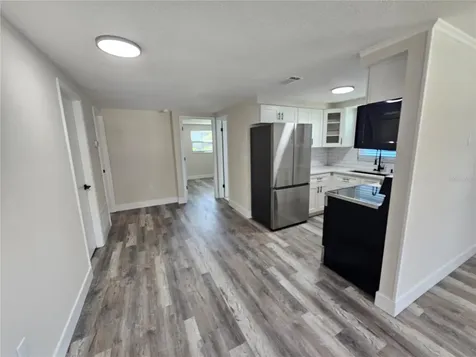 4843 Camphor Avenue Sarasota FL 34231