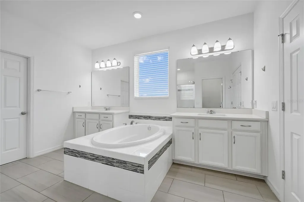 12929 Westside Village Loop Windermere FL 34786