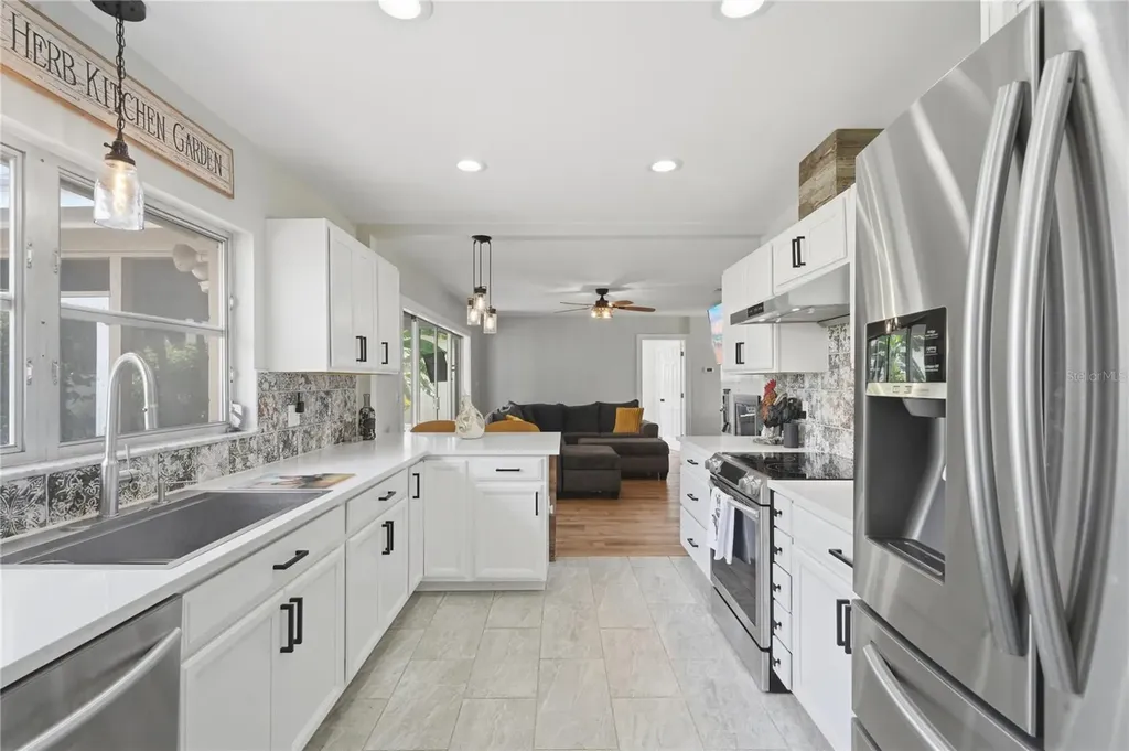 2817 Flowertree Road Orlando FL 32812