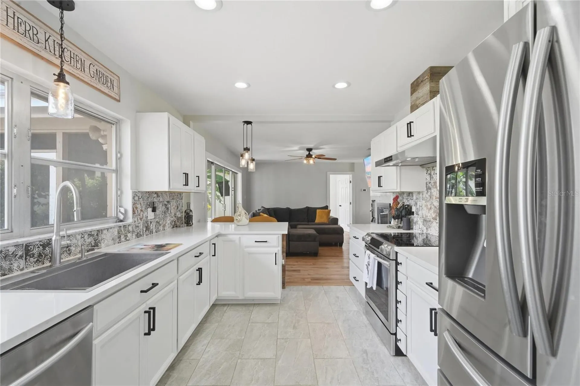 2817 Flowertree Road Orlando FL 32812