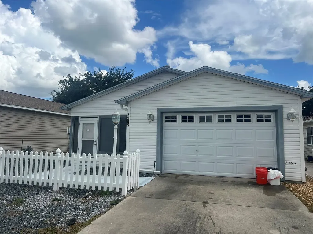 8205 SE 169th Palownia Loop The Villages FL 32162
