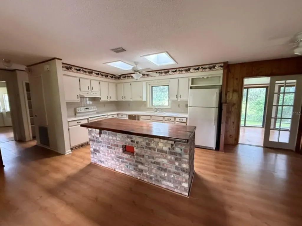 5890 SE 145th Street Summerfield FL 34491