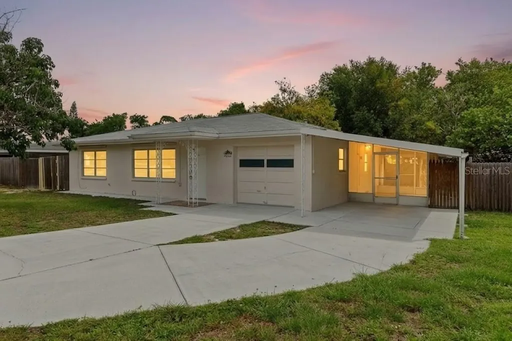 4512 19th Street Circle W Bradenton FL 34207