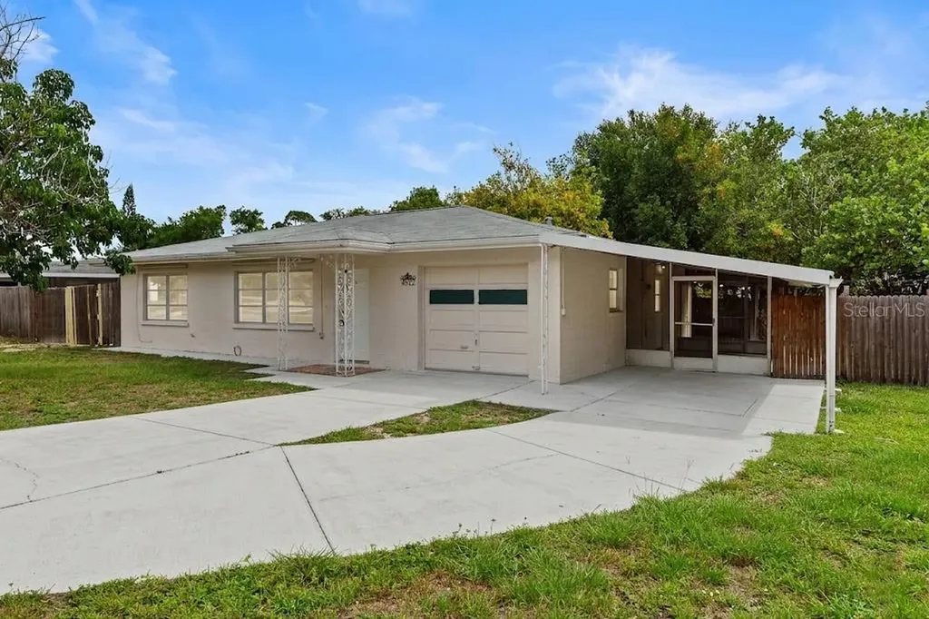 4512 19th Street Circle W Bradenton FL 34207