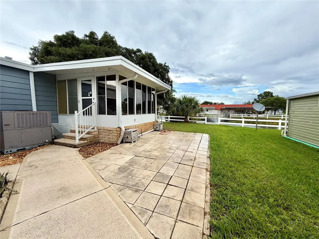 3014 Rainbow Road Tavares FL 32778