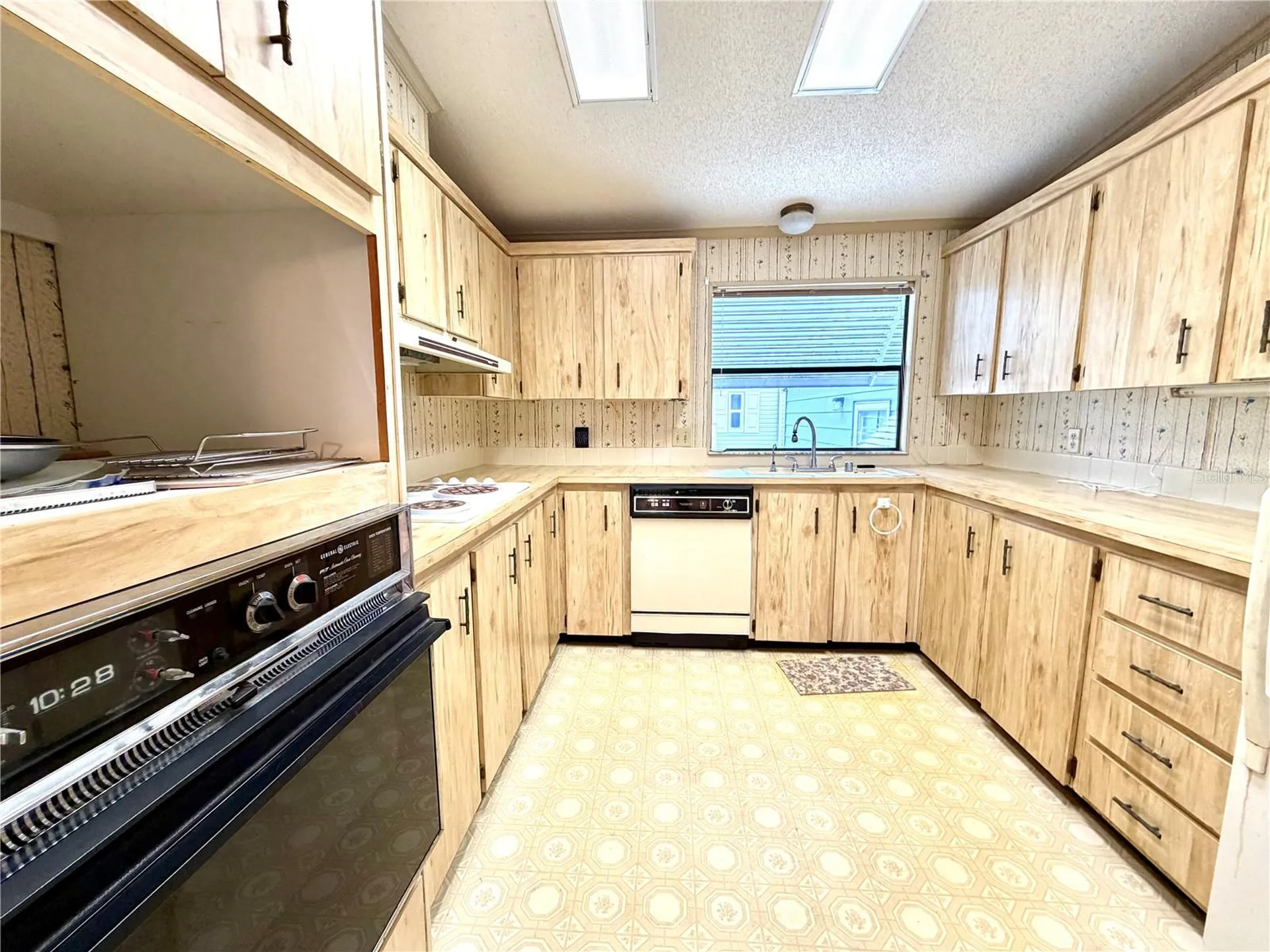 3014 Rainbow Road Tavares FL 32778