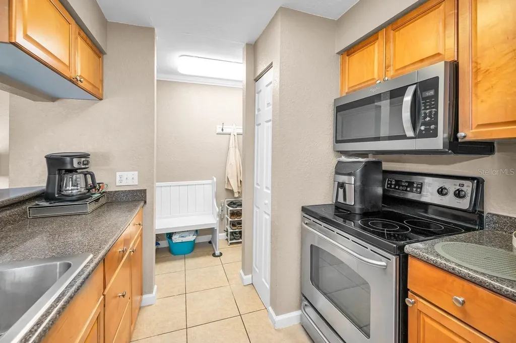 10195 Sailwinds Boulevard N Largo FL 33773
