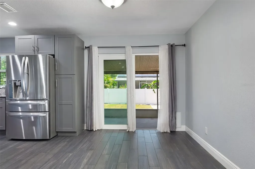 5923 19th Street NE St Petersburg FL 33703