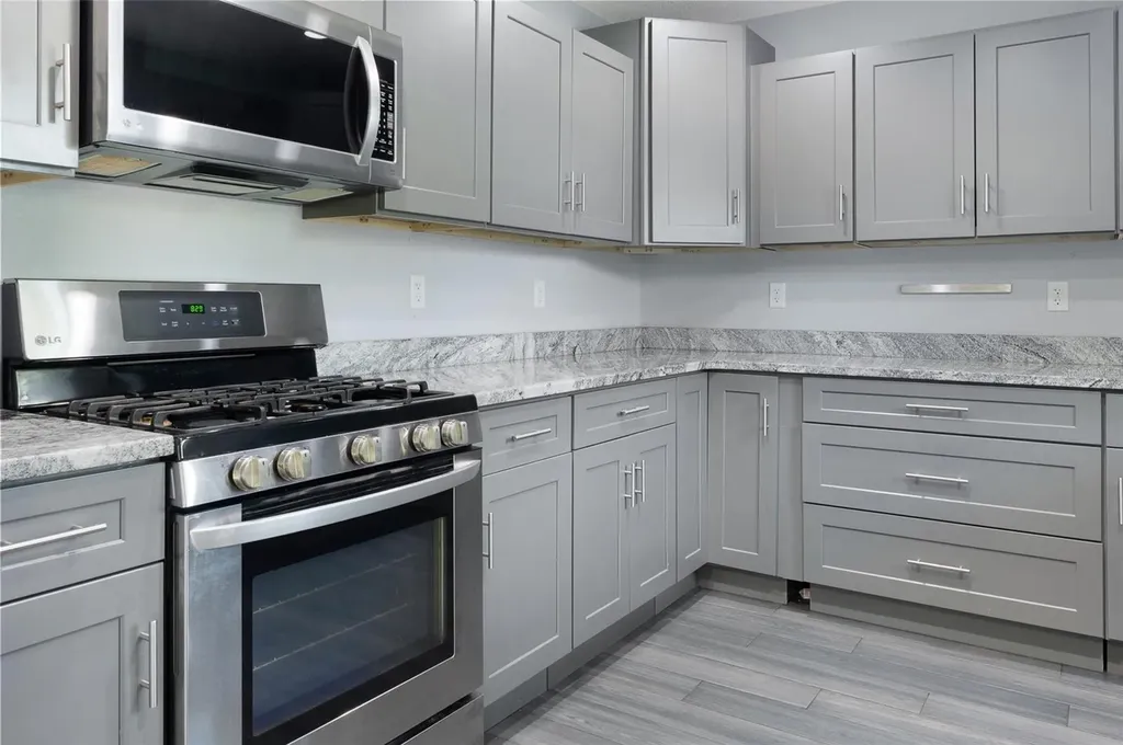 5923 19th Street NE St Petersburg FL 33703