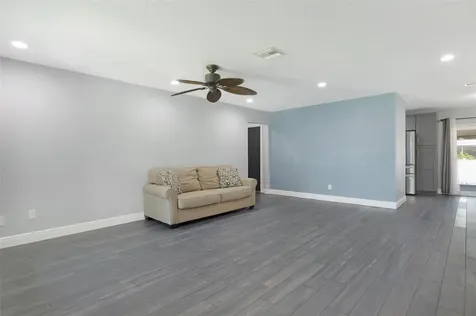 5923 19th Street NE St Petersburg FL 33703