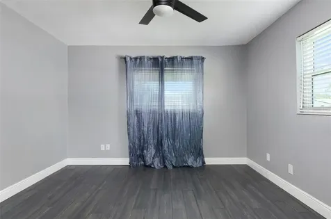5923 19th Street NE St Petersburg FL 33703