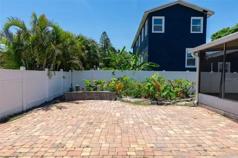 5923 19th Street NE St Petersburg FL 33703