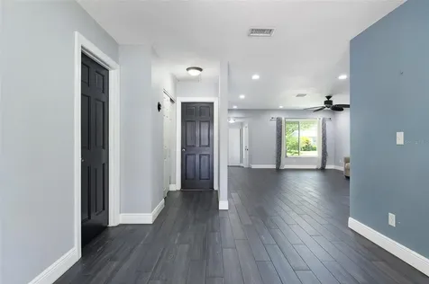 5923 19th Street NE St Petersburg FL 33703