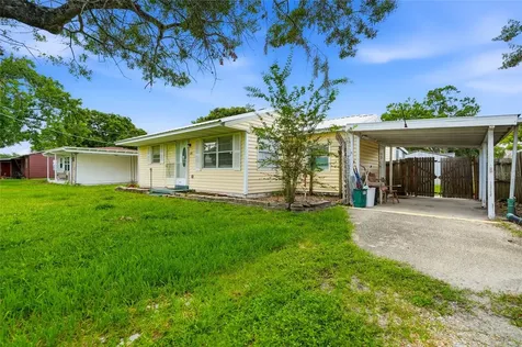 128 NW 10th Drive Mulberry FL 33860