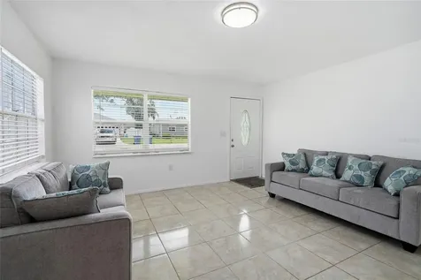 128 NW 10th Drive Mulberry FL 33860