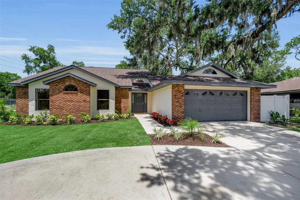 1005 Greystone Lane Sarasota FL 34232