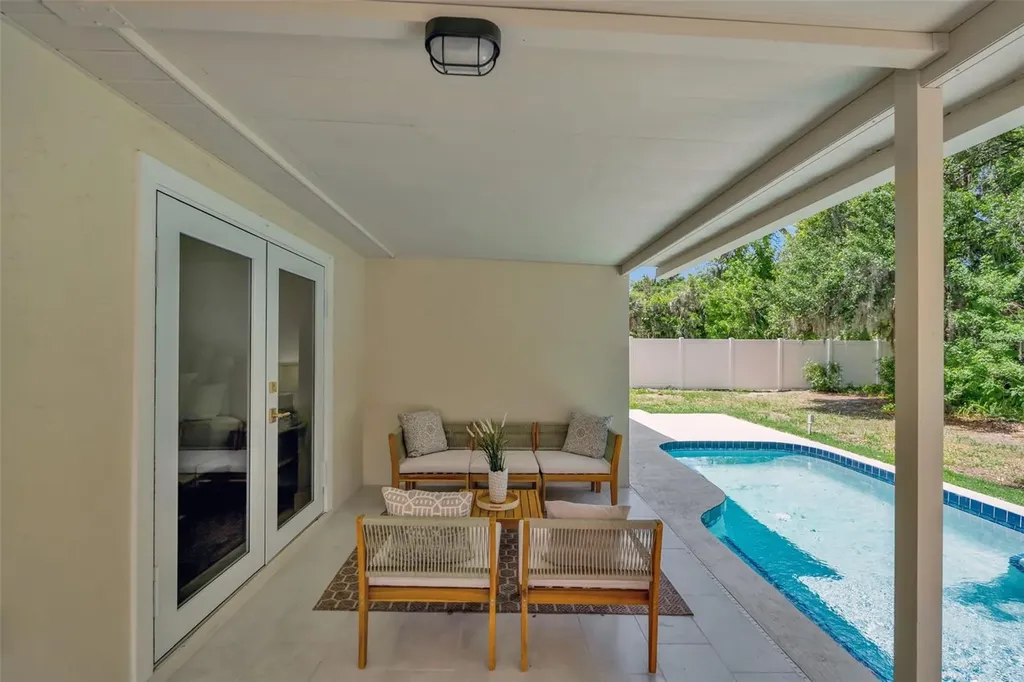 1005 Greystone Lane Sarasota FL 34232