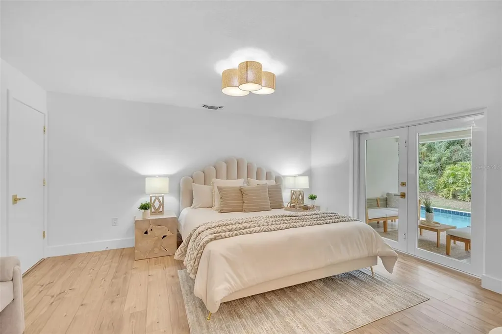 1005 Greystone Lane Sarasota FL 34232